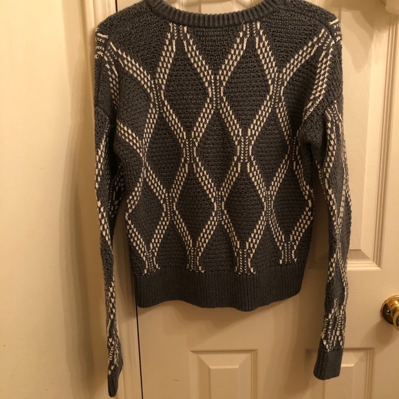 Banana Republic Black & White Sweater - Picture 4 of 5